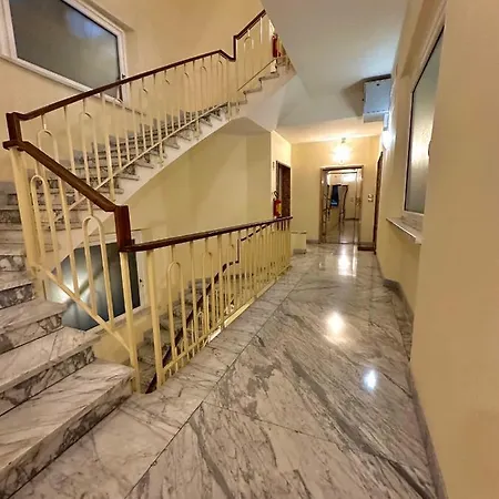 Mazzini Apartment *